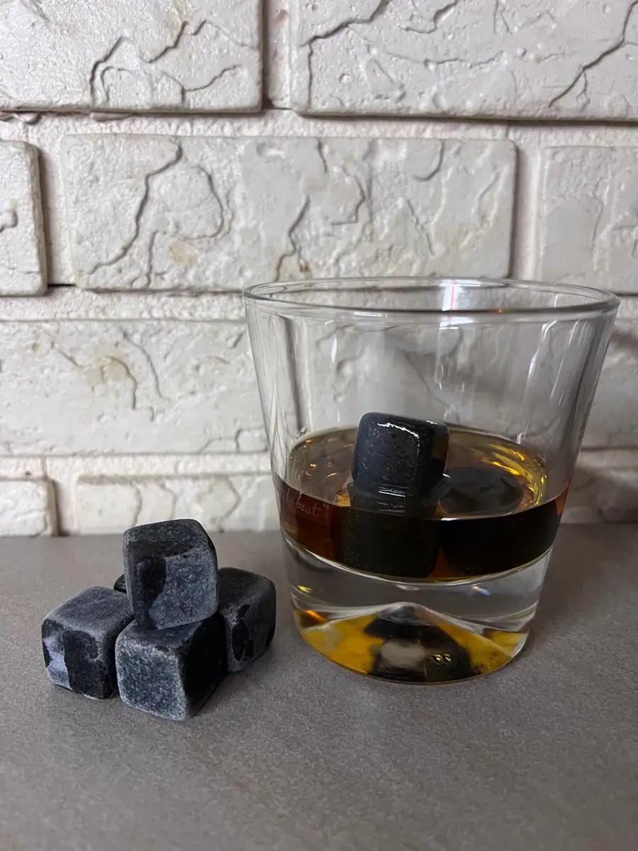 Охолоджуючі камені Whiskey Stones